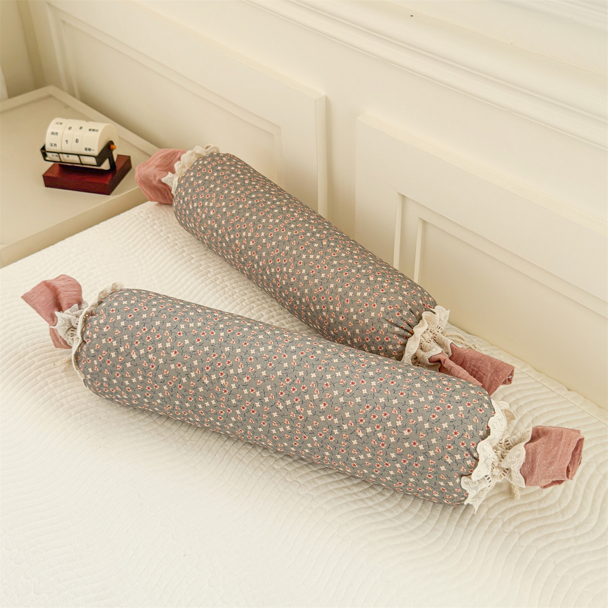 麦肯锡 2025新款糖果儿童安抚抱枕  枕头枕芯 柔瓣花抱/只