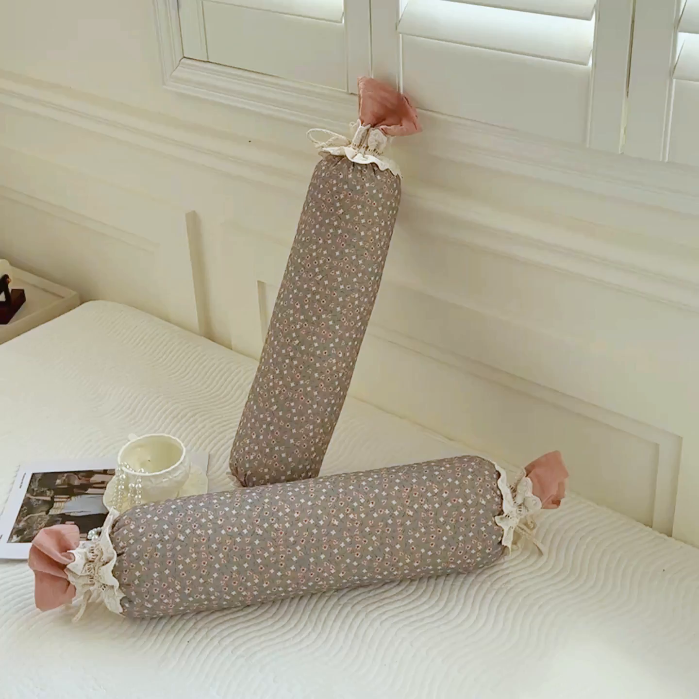 91家纺网 家纺一手货源 找家纺 麦肯锡 2025新款糖果儿童安抚抱枕  枕头枕芯 柔瓣花抱/只