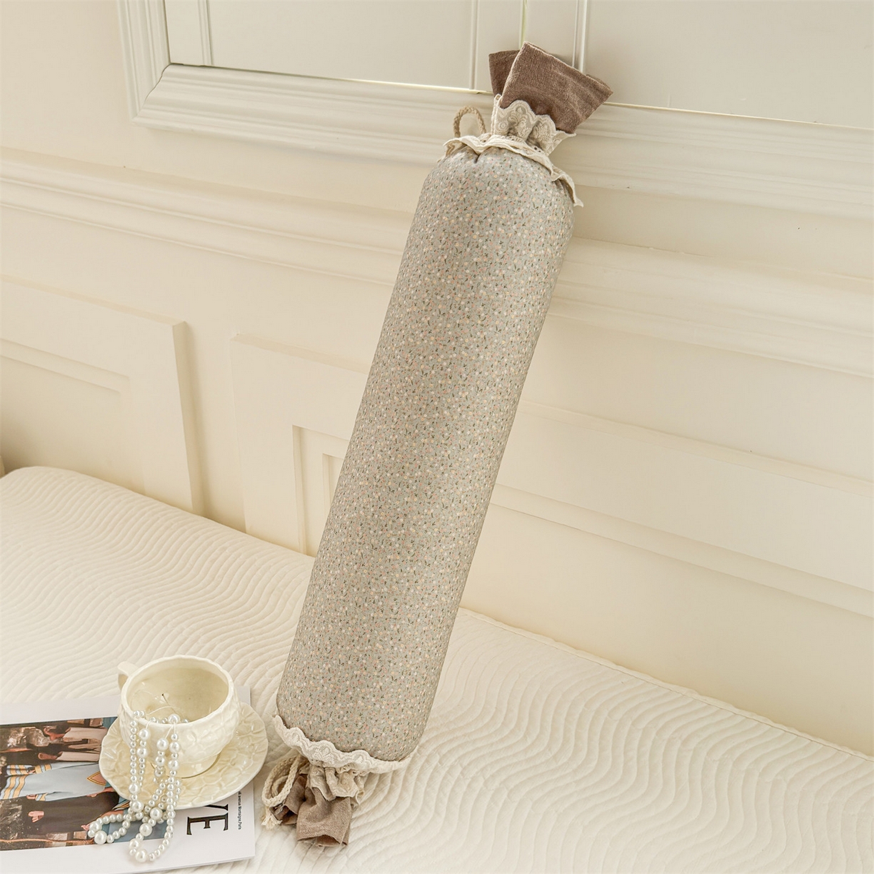 91家纺网 家纺一手货源 找家纺 麦肯锡 2025新款糖果儿童安抚抱枕  枕头枕芯 碎花眠曲/只