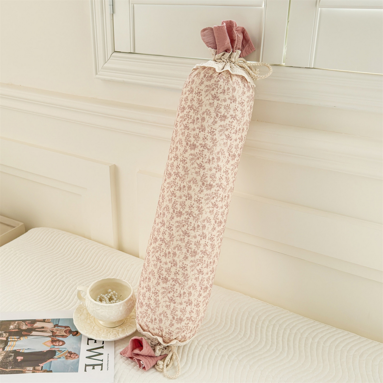 91家纺网 家纺一手货源 找家纺 麦肯锡 2025新款糖果儿童安抚抱枕  枕头枕芯 碎碎花影/只