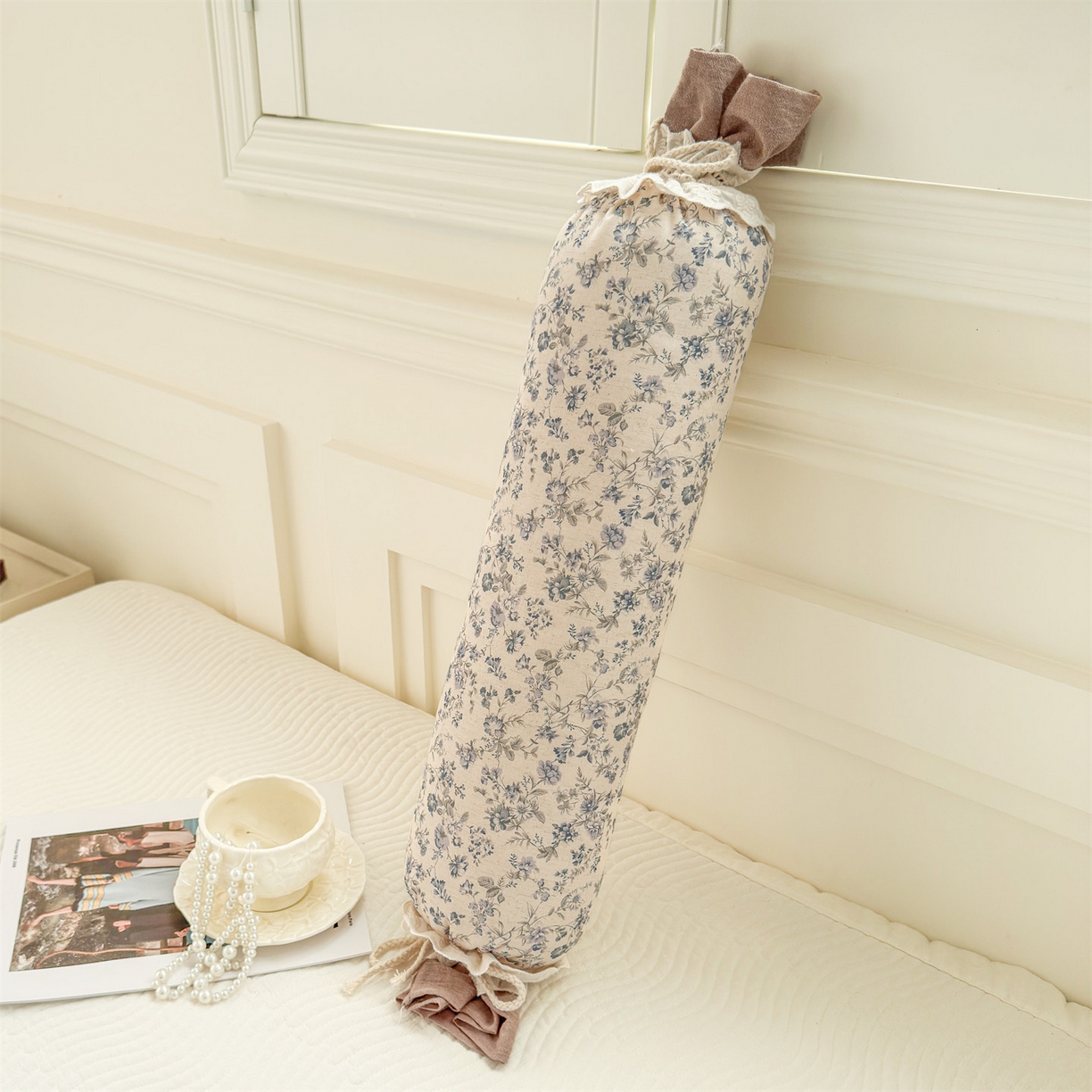 91家纺网 家纺一手货源 找家纺 麦肯锡 2025新款糖果儿童安抚抱枕  枕头枕芯 田埂花影/只