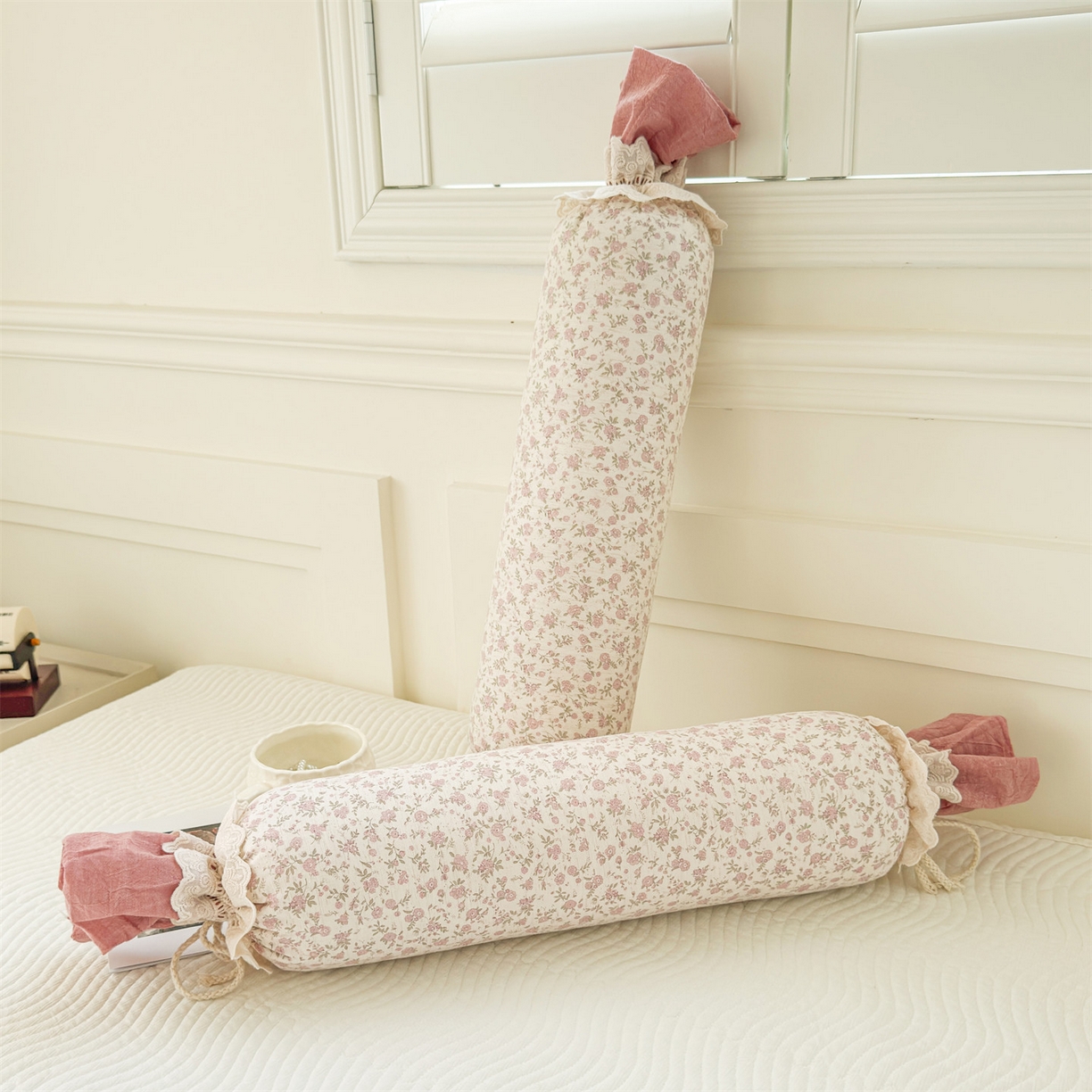 91家纺网 家纺一手货源 找家纺 麦肯锡 2025新款糖果儿童安抚抱枕  枕头枕芯 小花碎语/只