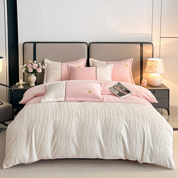 金窝窝家纺 2025新款轻奢双拼全消光牛奶绒四件套-安娜 安娜-蜜桃粉