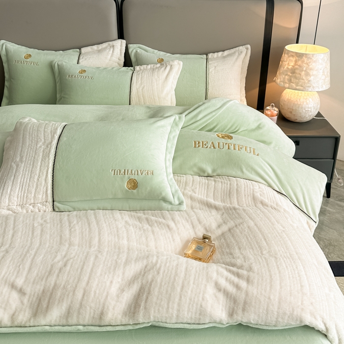 91家纺网 家纺一手货源 找家纺 金窝窝家纺 2025新款轻奢双拼全消光牛奶绒四件套-安娜 安娜-浅草绿