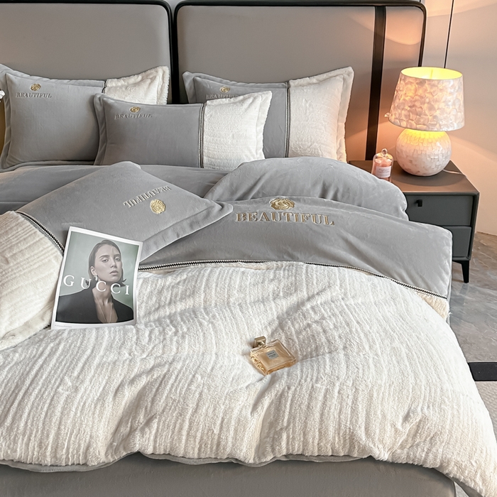 91家纺网 家纺一手货源 找家纺 金窝窝家纺 2025新款轻奢双拼全消光牛奶绒四件套-安娜 安娜-绅士灰