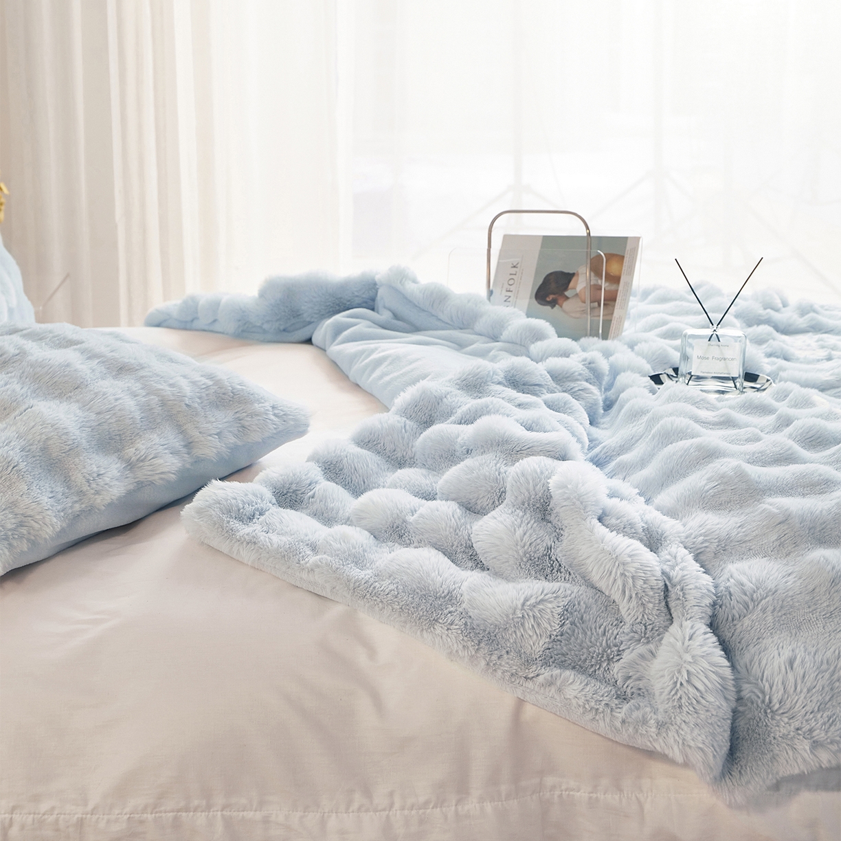 91家纺网 家纺一手货源 找家纺 （总）坦客毯业 2025新款轻奢纯色托斯卡纳兔毛绒大泡泡绒毛毯双面都是兔毛高密高克重可供跨境外贸出口