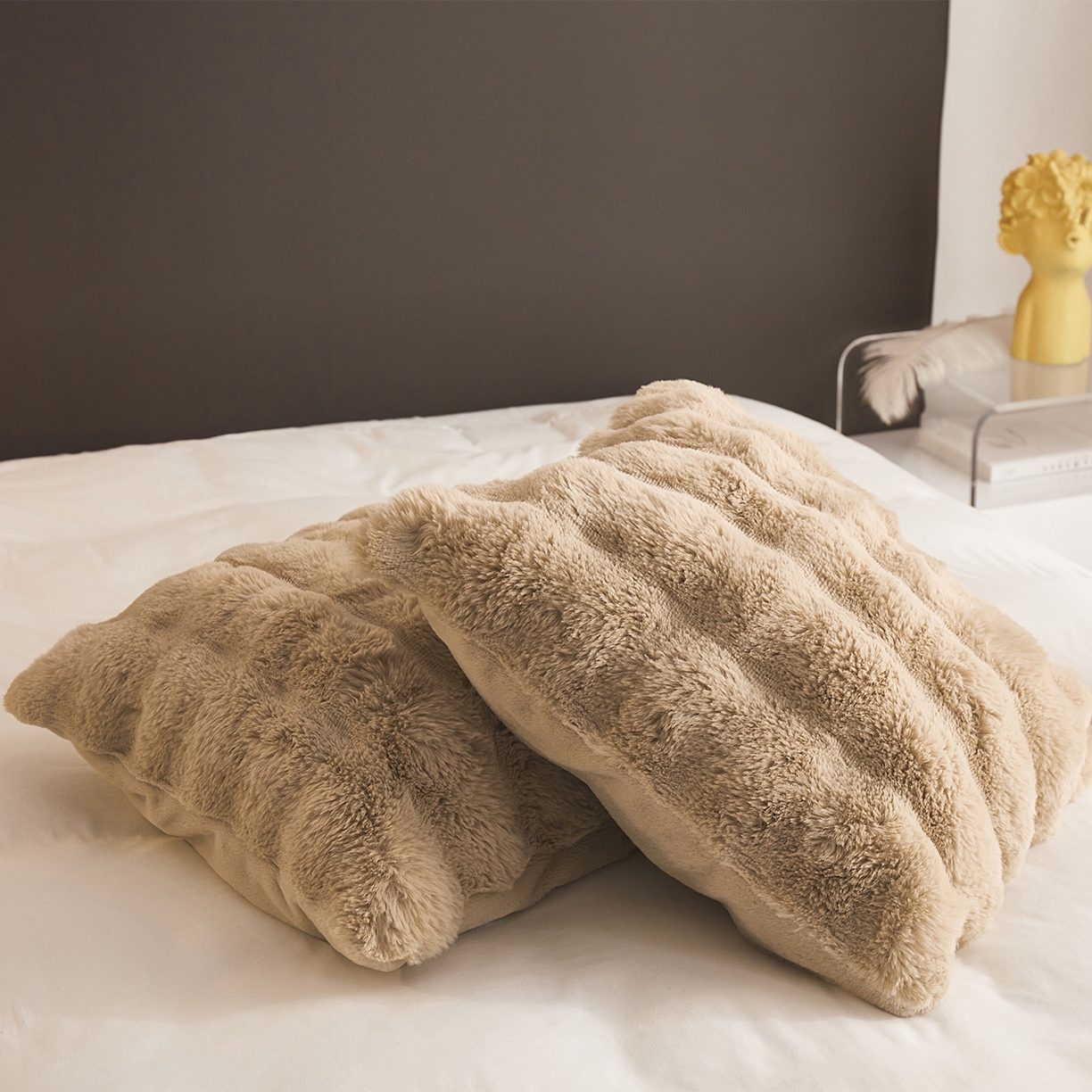 91家纺网 家纺一手货源 找家纺 坦客毯业 2025新款轻奢纯色托斯卡纳兔毛绒大泡泡绒毛毯双面都是兔毛高密高克重可供跨境外贸出口 托斯-高雅棕色