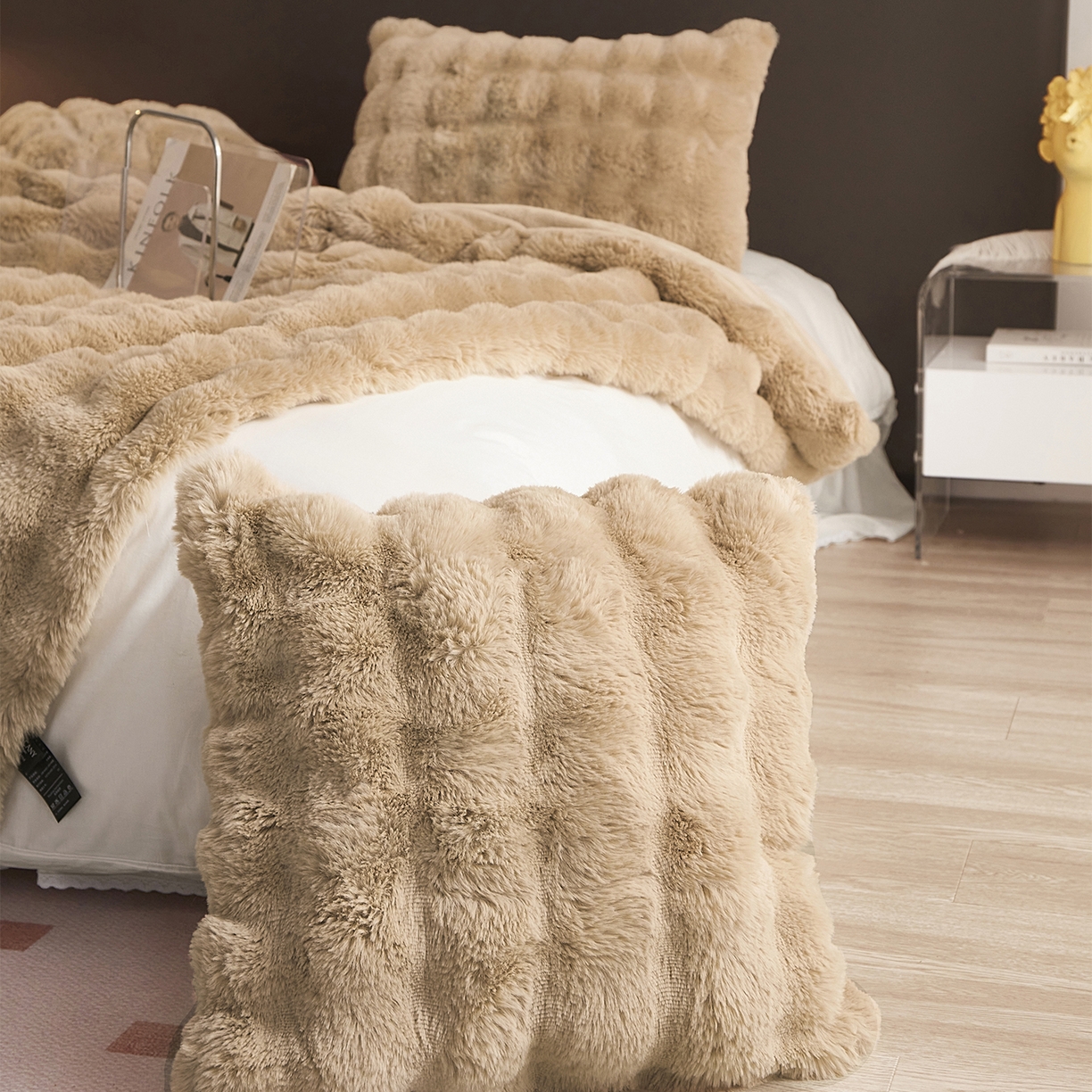 91家纺网 家纺一手货源 找家纺 坦客毯业 2025新款轻奢纯色托斯卡纳兔毛绒大泡泡绒毛毯双面都是兔毛高密高克重可供跨境外贸出口 托斯-高雅棕色