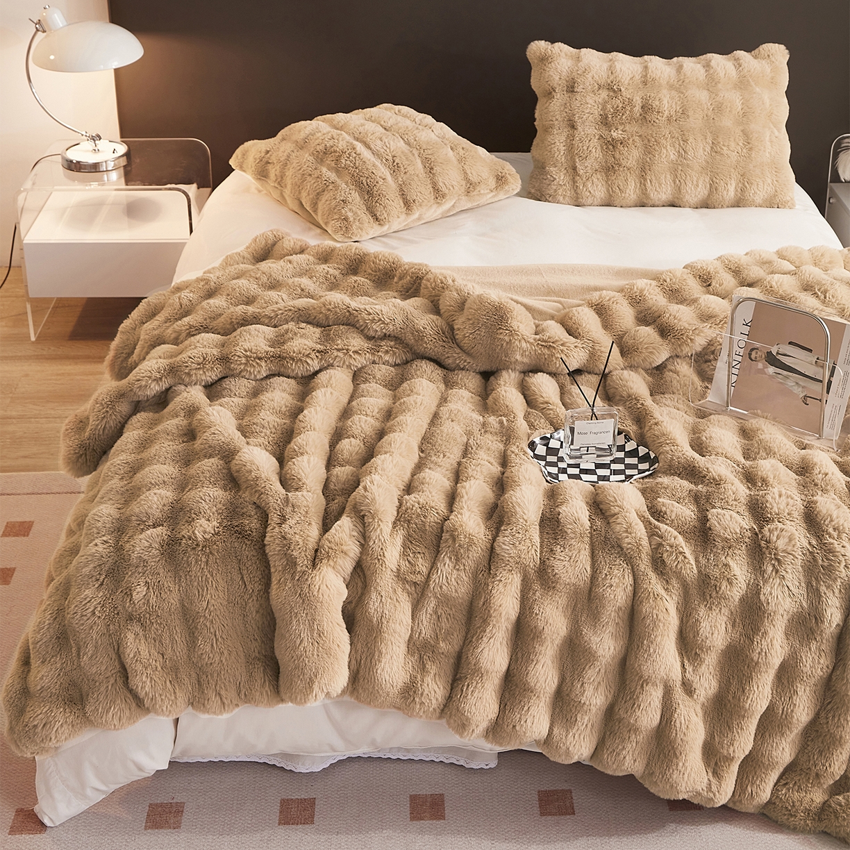 91家纺网 家纺一手货源 找家纺 坦客毯业 2025新款轻奢纯色托斯卡纳兔毛绒大泡泡绒毛毯双面都是兔毛高密高克重可供跨境外贸出口 托斯-高雅棕色