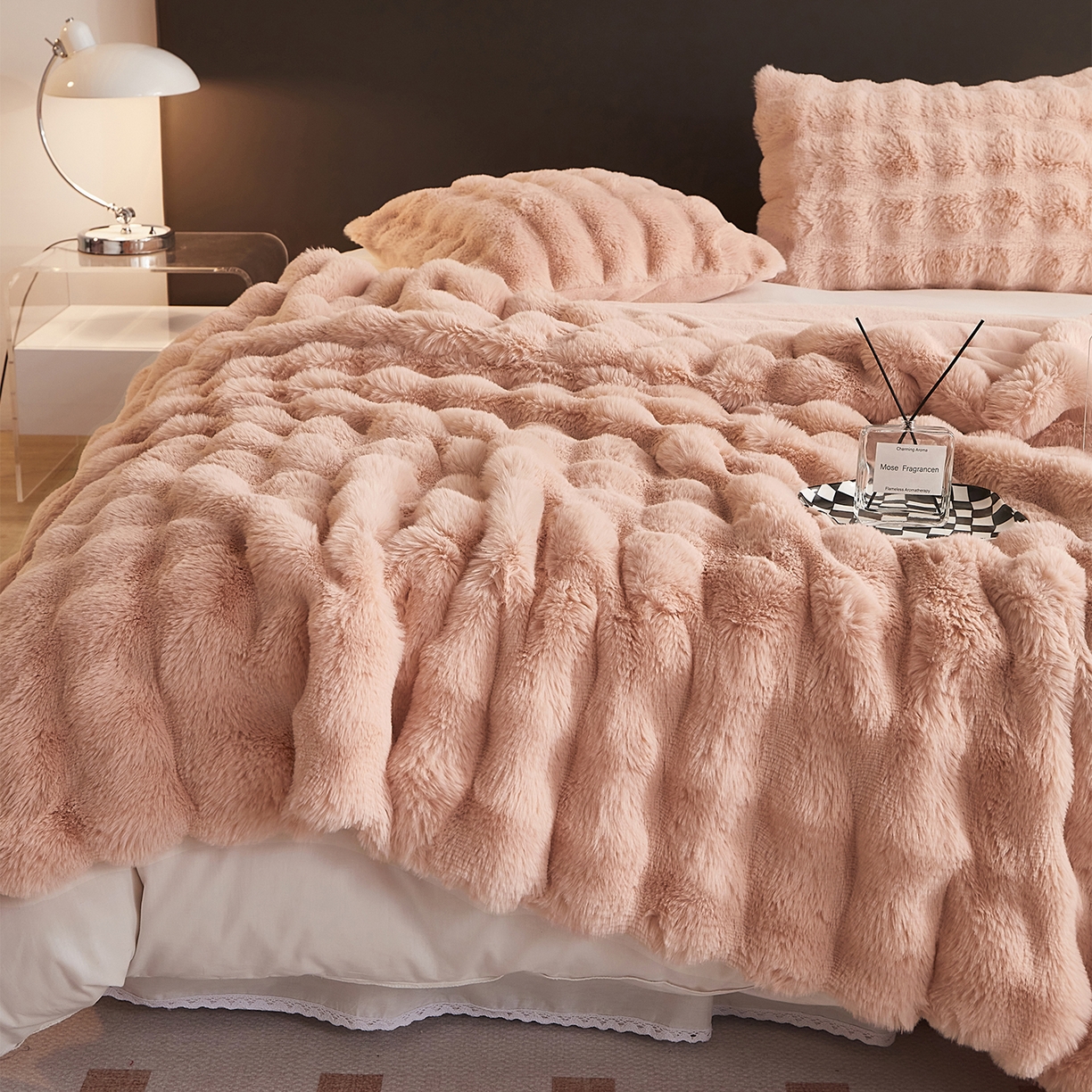 91家纺网 家纺一手货源 找家纺 坦客毯业 2025新款轻奢纯色托斯卡纳兔毛绒大泡泡绒毛毯双面都是兔毛高密高克重可供跨境外贸出口 托斯-清新玉粉