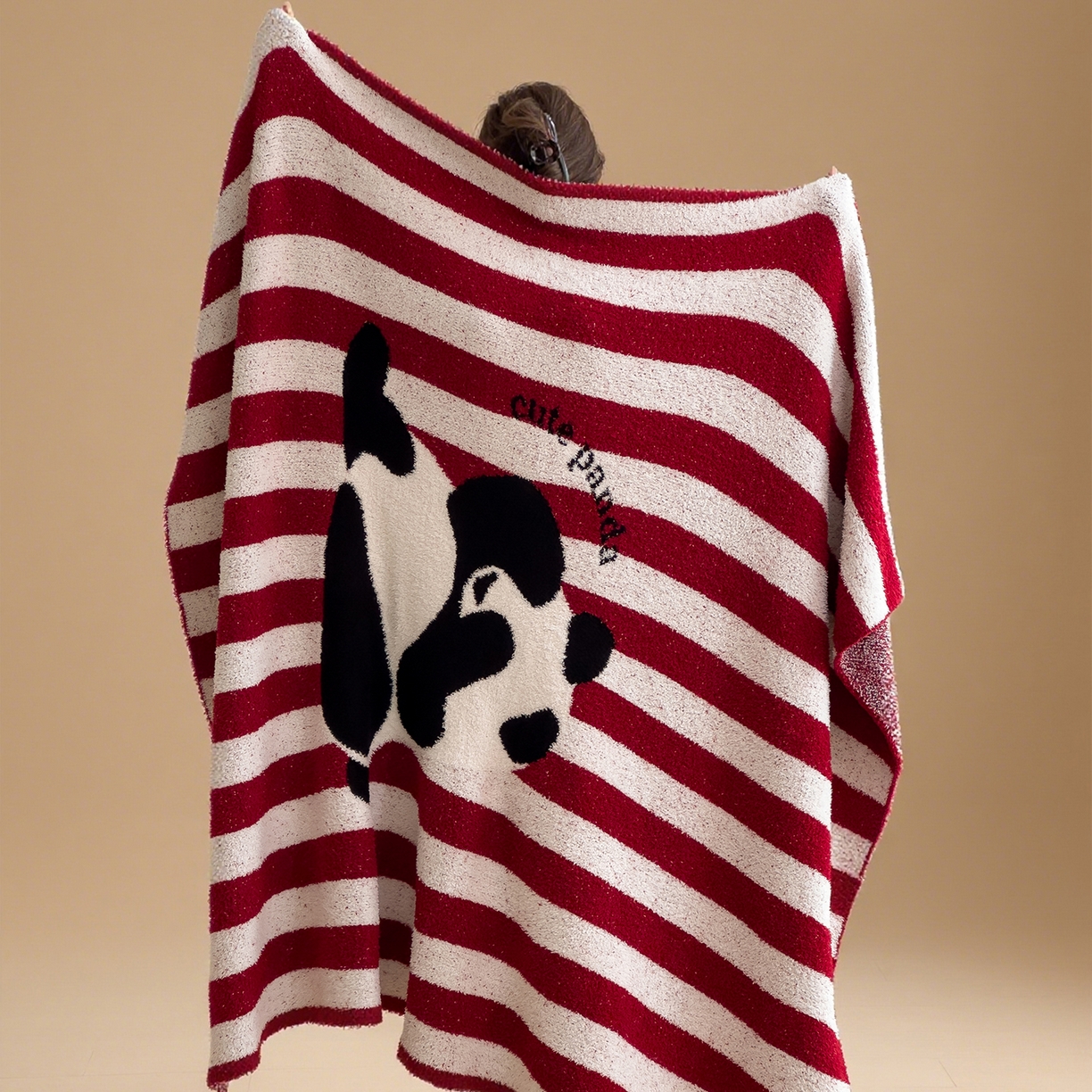 91家纺网 家纺一手货源 找家纺 （总）席世家 2025新款半边绒系列毛毯家居服