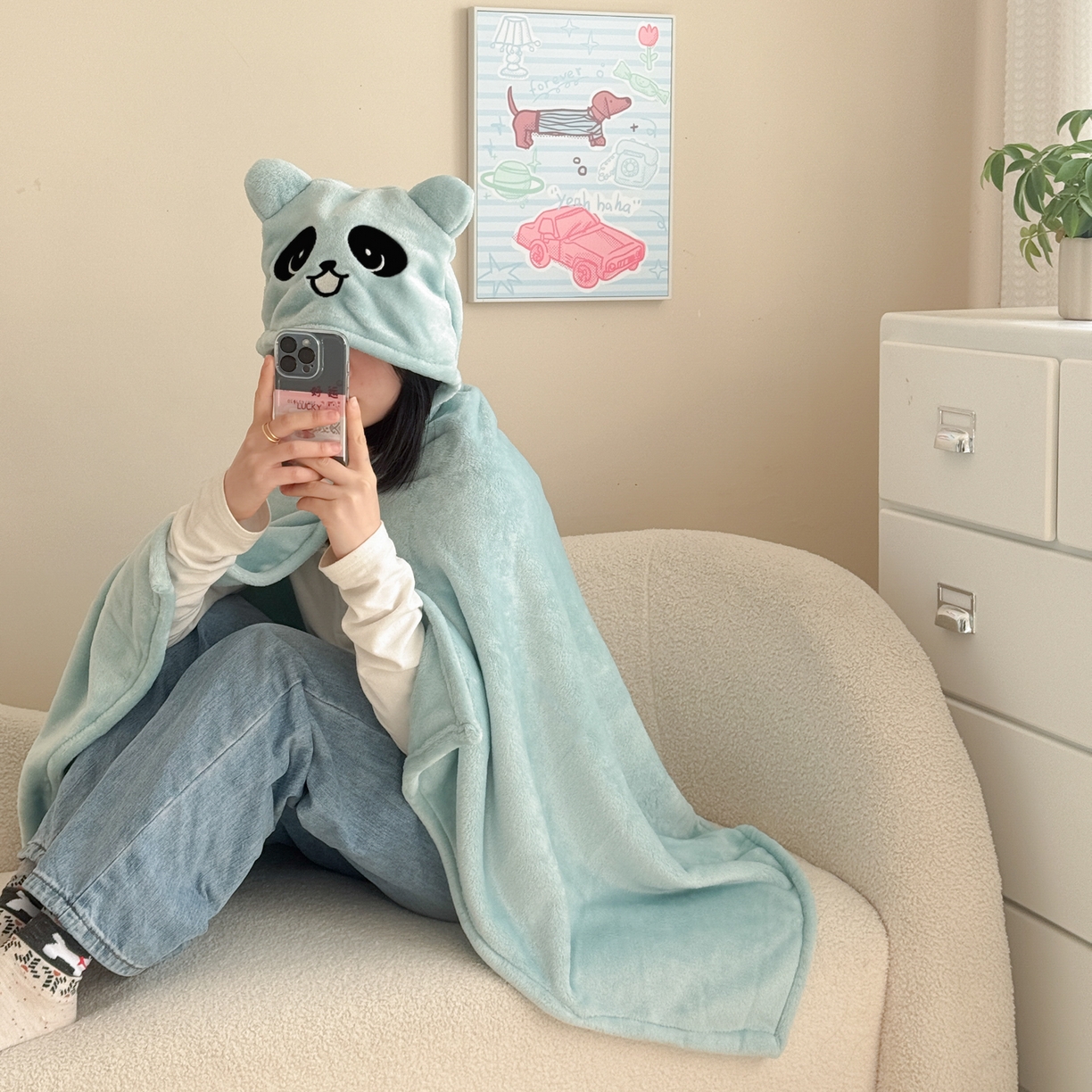 91家纺网 家纺一手货源 找家纺 简宜家居（朝初家纺） 2025新款带帽披肩毯子熊猫和熊午休毯带帽毯 熊猫-天蓝