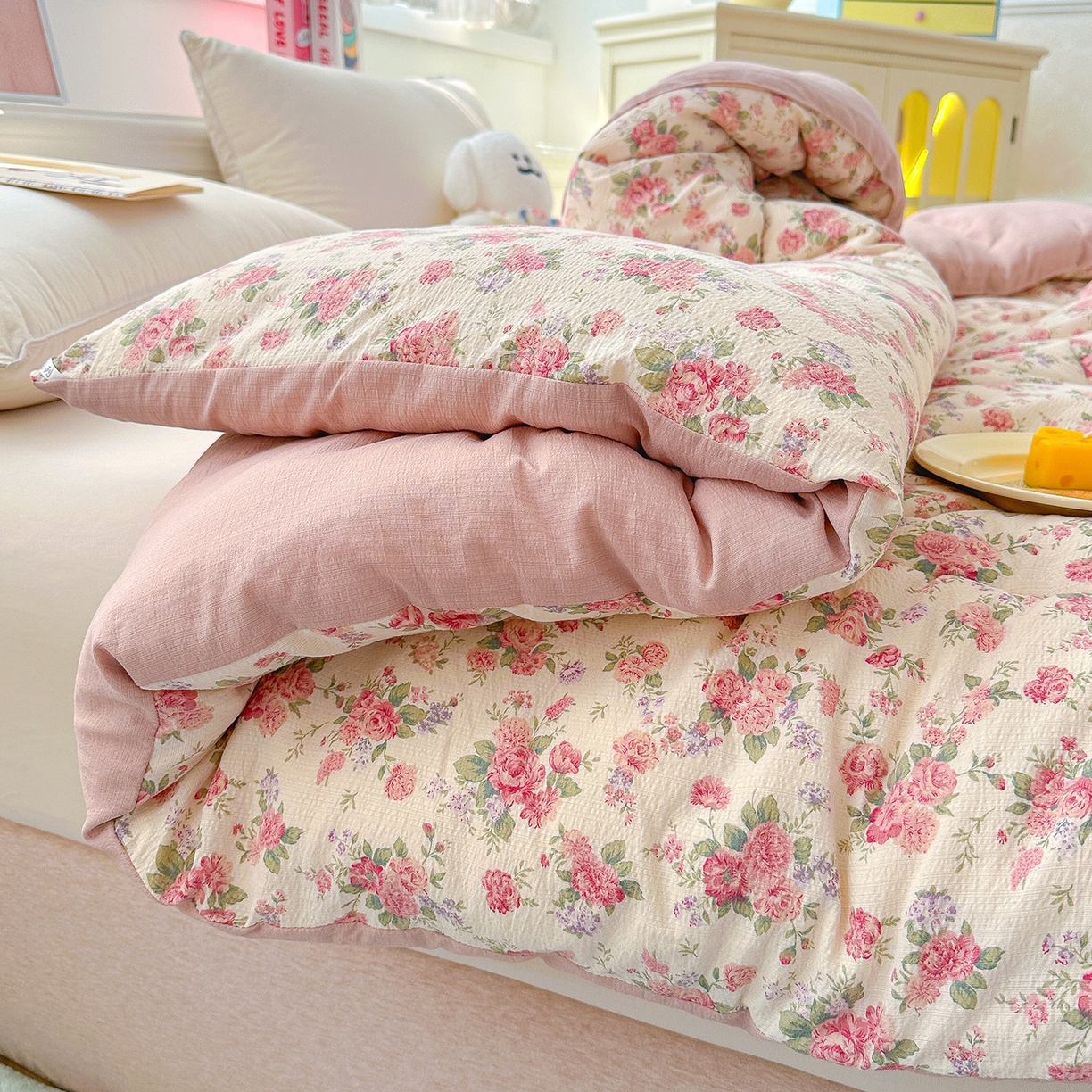 91家纺网 家纺一手货源 找家纺 桔禾家纺 2026新款云感有氧双层纱冬被抗菌被春秋被被子被芯 A类水洗双层皱皱纱冬被-蔷薇之恋