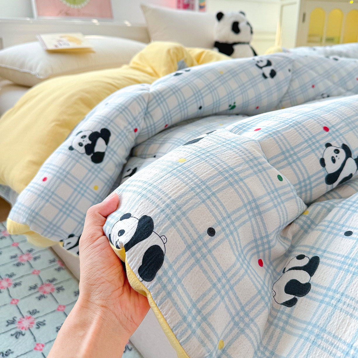 91家纺网 家纺一手货源 找家纺 桔禾家纺 2026新款云感有氧双层纱冬被抗菌被春秋被被子被芯 A类水洗双层皱皱纱冬被-呆萌熊猫