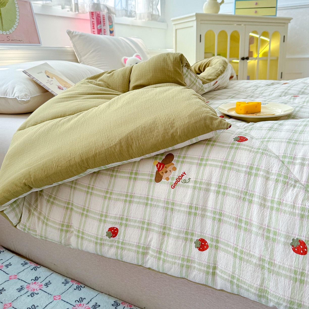 91家纺网 家纺一手货源 找家纺 桔禾家纺 2026新款云感有氧双层纱冬被抗菌被春秋被被子被芯 A类水洗双层皱皱纱冬被-草莓小狗