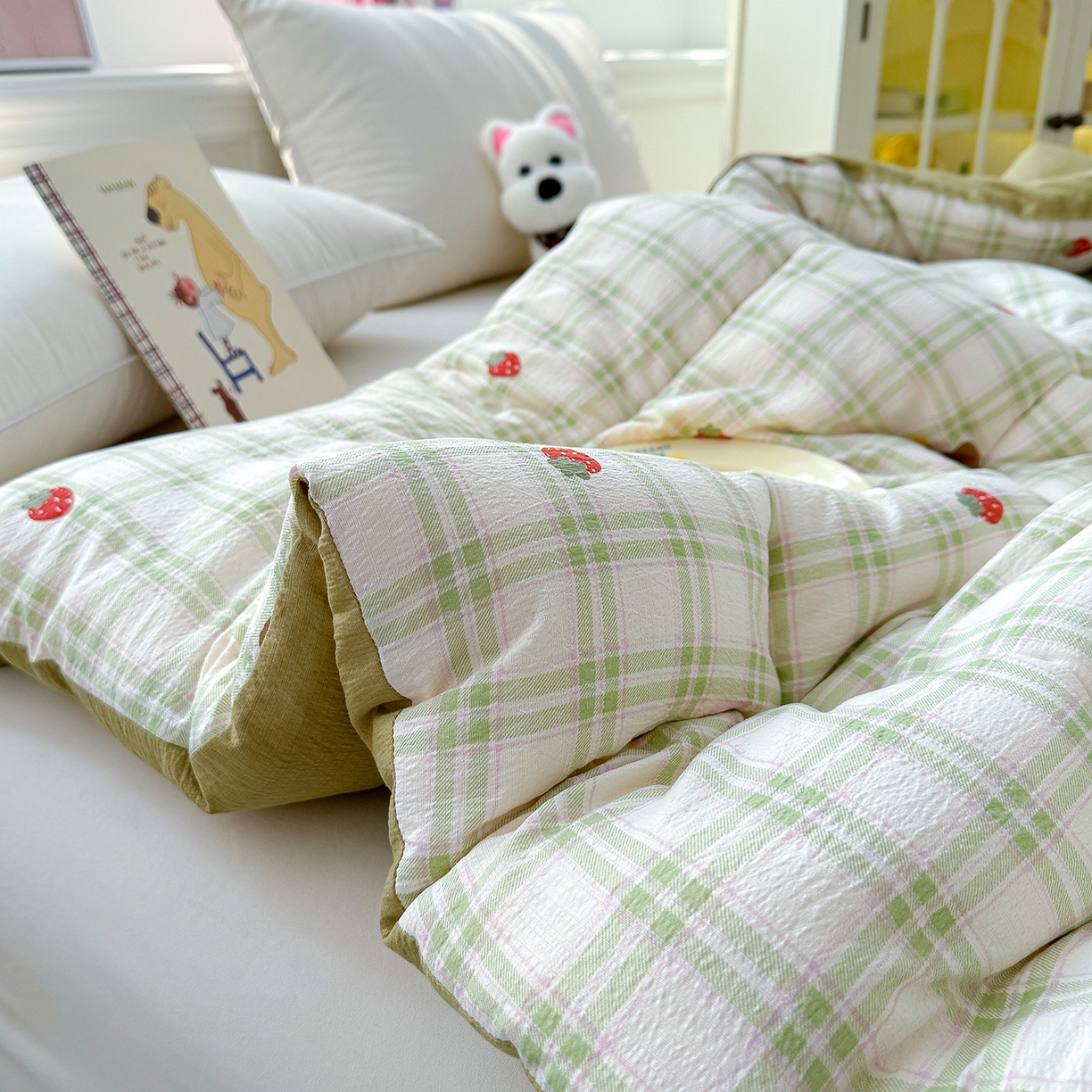 91家纺网 家纺一手货源 找家纺 桔禾家纺 2026新款云感有氧双层纱冬被抗菌被春秋被被子被芯 A类水洗双层皱皱纱冬被-草莓小狗