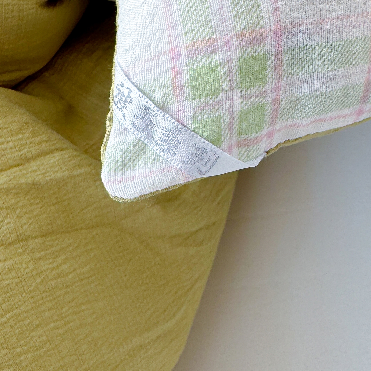 91家纺网 家纺一手货源 找家纺 桔禾家纺 2026新款云感有氧双层纱冬被抗菌被春秋被被子被芯 A类水洗双层皱皱纱冬被-草莓小狗