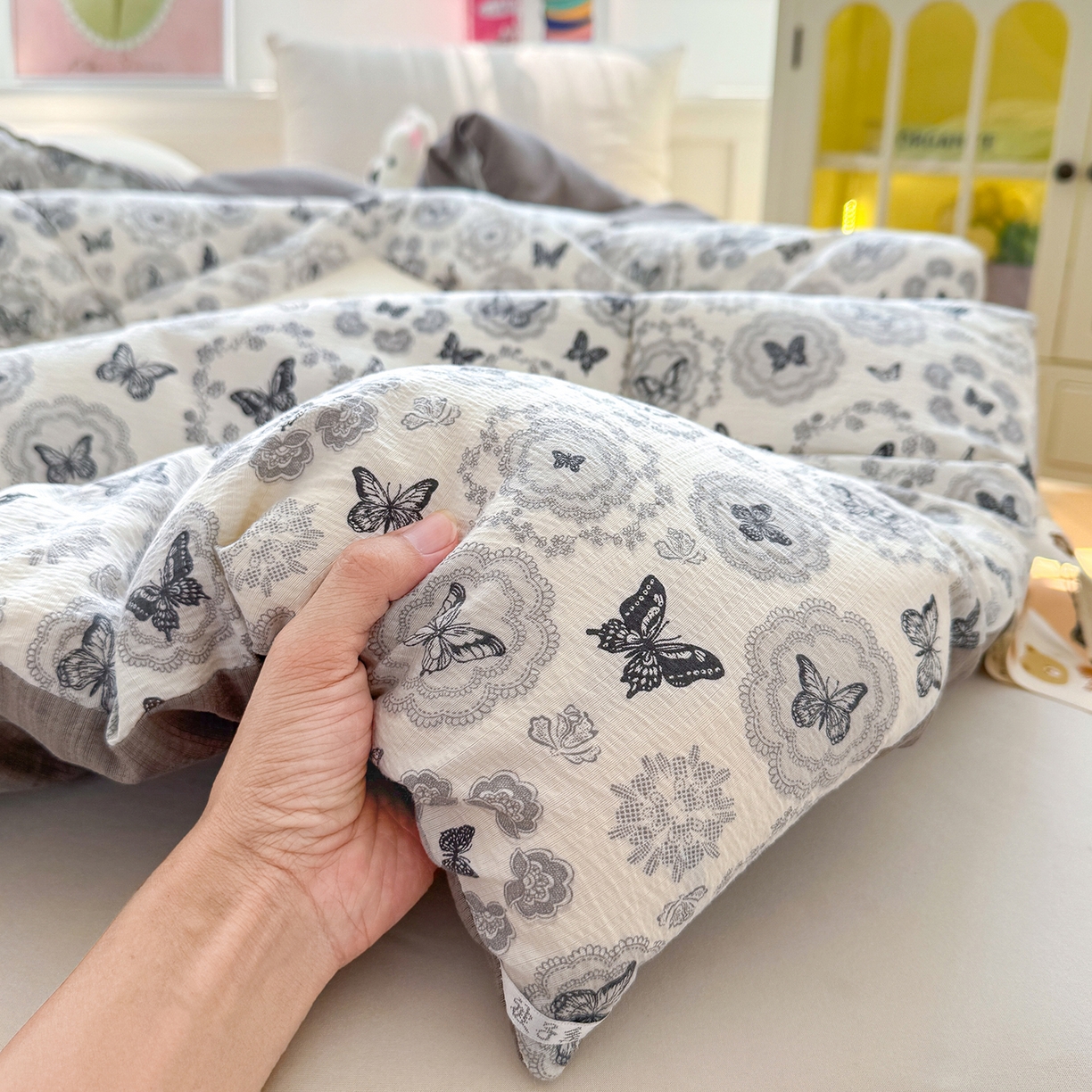 91家纺网 家纺一手货源 找家纺 桔禾家纺 2026新款云感有氧双层纱冬被抗菌被春秋被被子被芯 A类水洗双层皱皱纱冬被-蝶梦