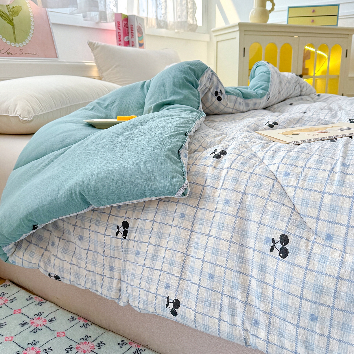 91家纺网 家纺一手货源 找家纺 桔禾家纺 2026新款云感有氧双层纱冬被抗菌被春秋被被子被芯 A类水洗双层皱皱纱冬被-格子樱桃