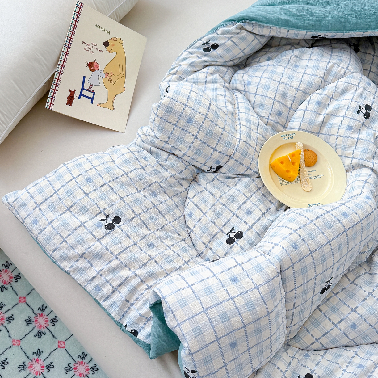 91家纺网 家纺一手货源 找家纺 桔禾家纺 2026新款云感有氧双层纱冬被抗菌被春秋被被子被芯 A类水洗双层皱皱纱冬被-格子樱桃