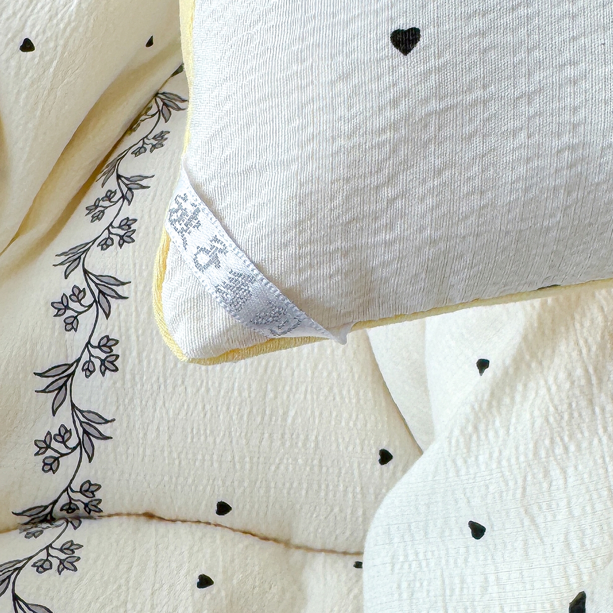 91家纺网 家纺一手货源 找家纺 桔禾家纺 2026新款云感有氧双层纱冬被抗菌被春秋被被子被芯 A类水洗双层皱皱纱冬被-蝴蝶结