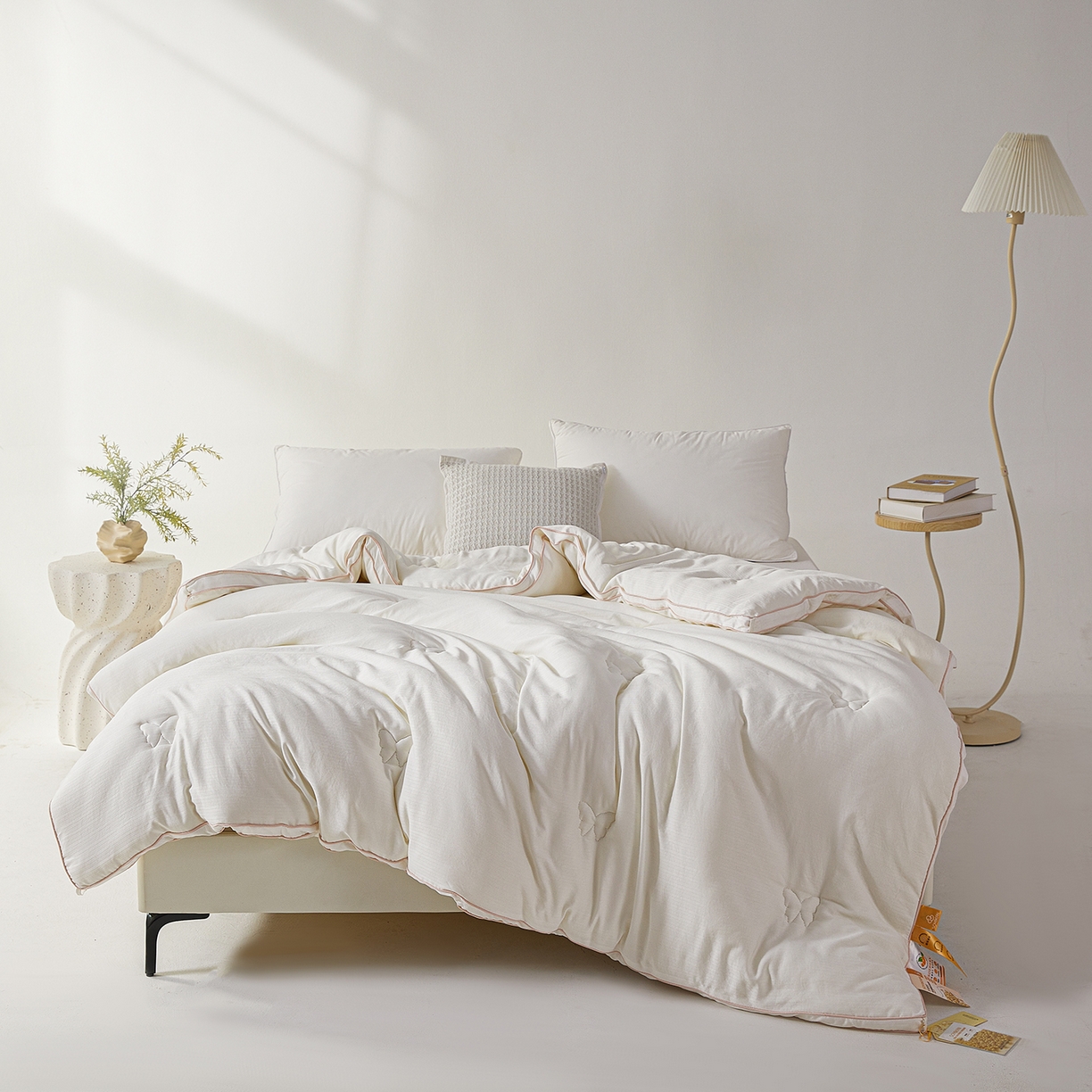 91家纺网 家纺一手货源 找家纺 晚悠家纺 2025新款A类超柔提花大豆被被子被芯 象牙白