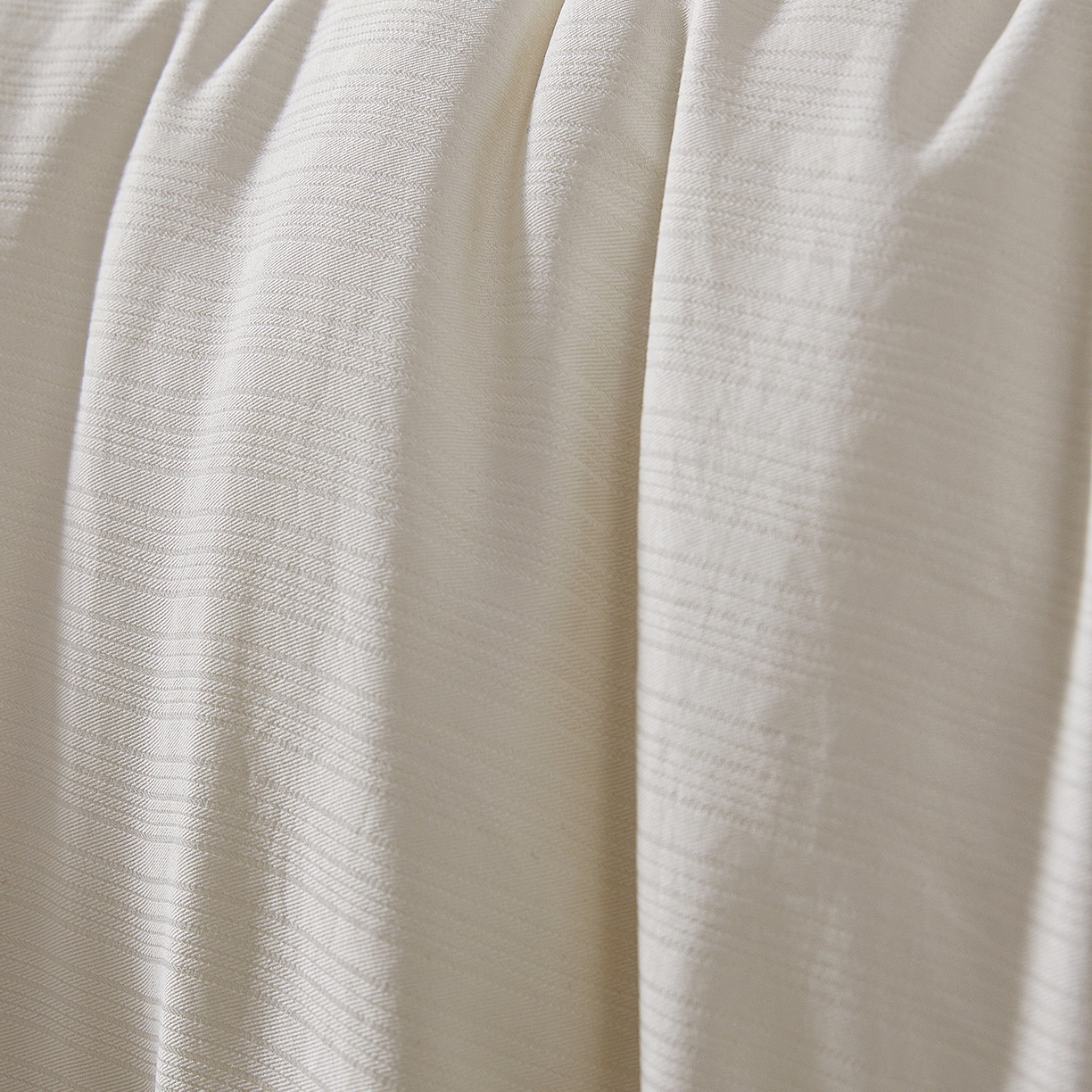 91家纺网 家纺一手货源 找家纺 晚悠家纺 2025新款A类超柔提花大豆被被子被芯 象牙白