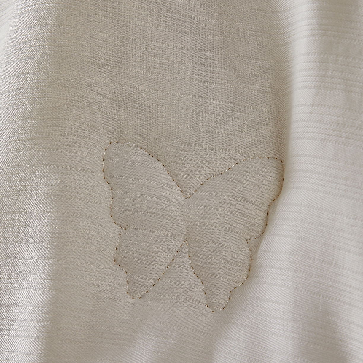 91家纺网 家纺一手货源 找家纺 晚悠家纺 2025新款A类超柔提花大豆被被子被芯 象牙白