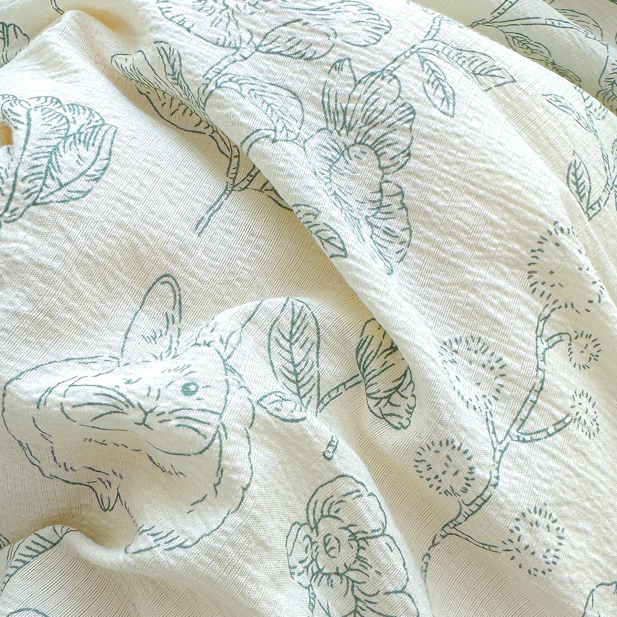 91家纺网 家纺一手货源 找家纺 桔禾家纺 2026新款云感有氧双层纱冬被抗菌被春秋被被子被芯 A类水洗双层皱皱纱冬被-兔羞日记