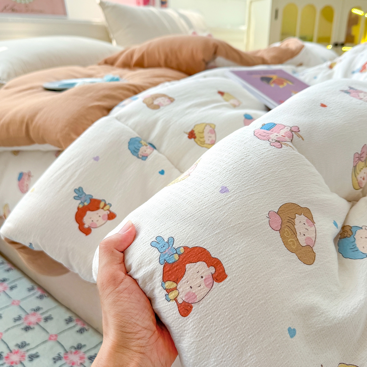 91家纺网 家纺一手货源 找家纺 桔禾家纺 2026新款云感有氧双层纱冬被抗菌被春秋被被子被芯 A类水洗双层皱皱纱冬被-小萝莉