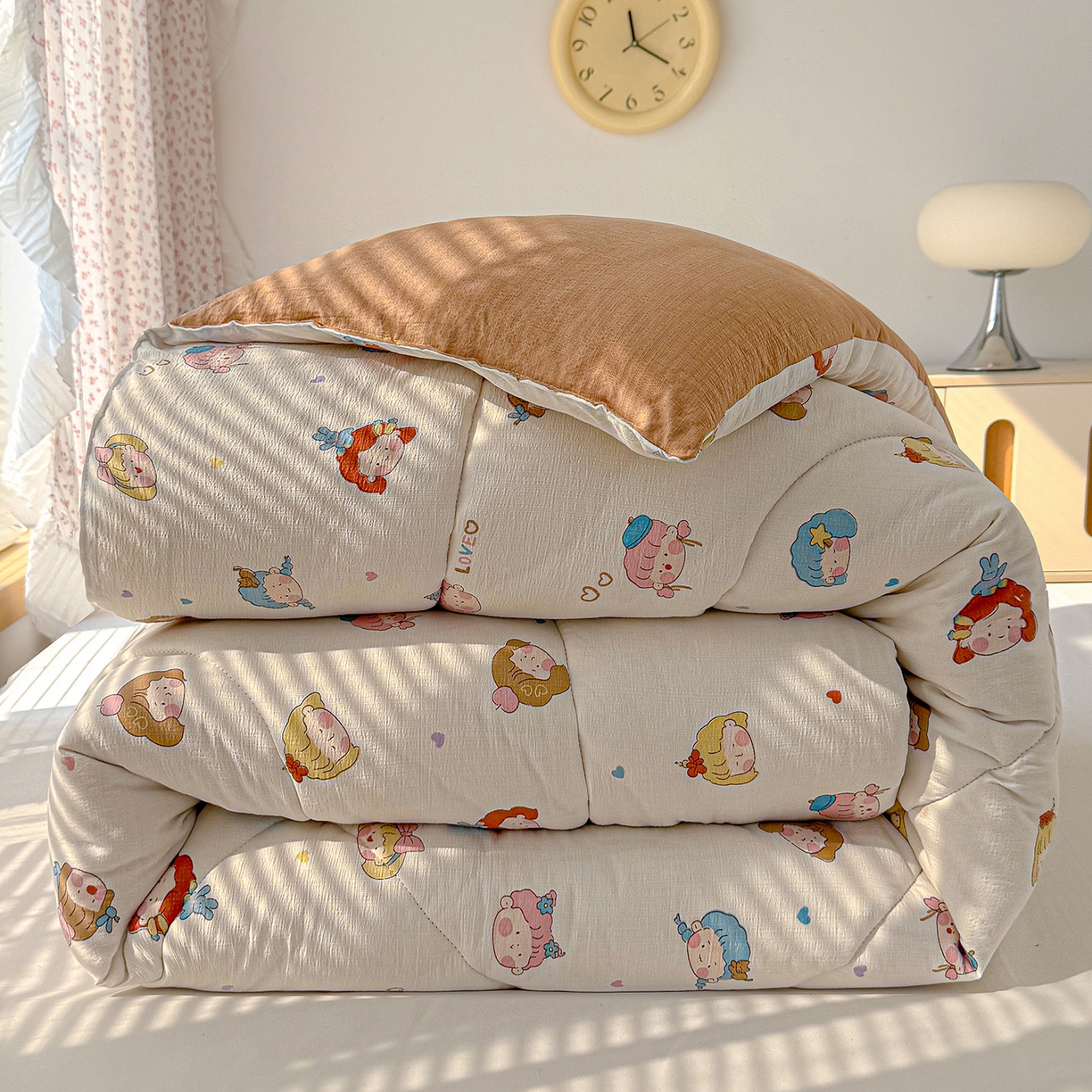 91家纺网 家纺一手货源 找家纺 桔禾家纺 2026新款云感有氧双层纱冬被抗菌被春秋被被子被芯 A类水洗双层皱皱纱冬被-小萝莉