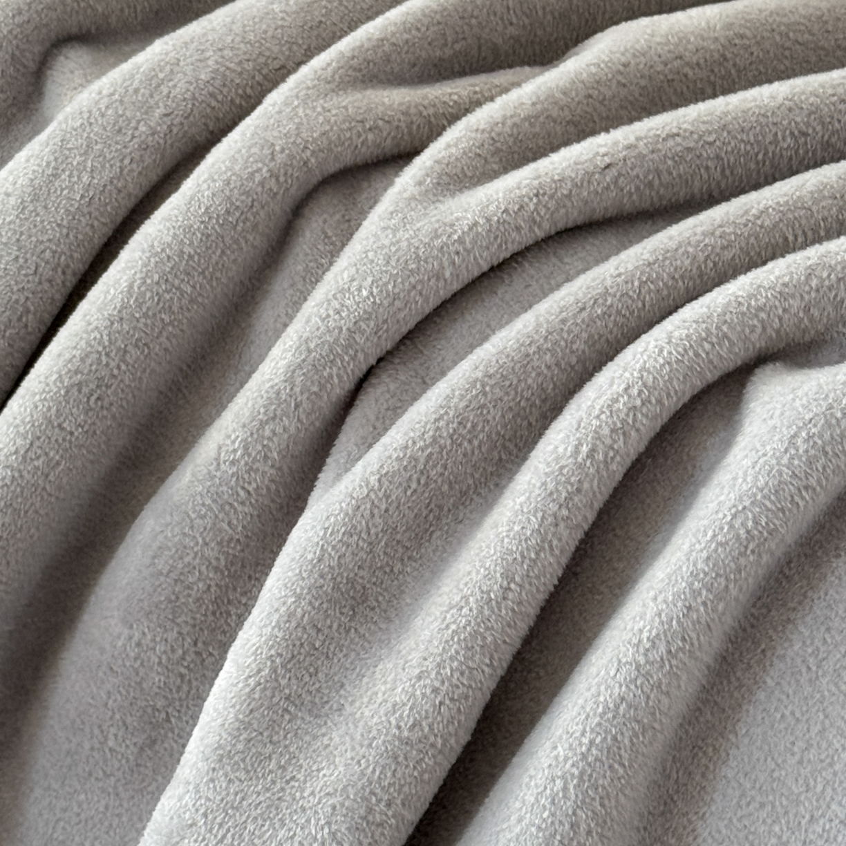 91家纺网 家纺一手货源 找家纺 金喜 2025新款双面仿羊绒多功能毯毛毯盖毯 气质灰