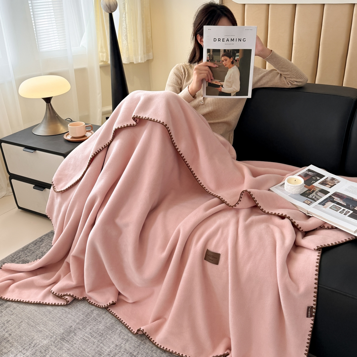 91家纺网 家纺一手货源 找家纺 金喜 2025新款双面仿羊绒多功能毯毛毯盖毯 浅粉