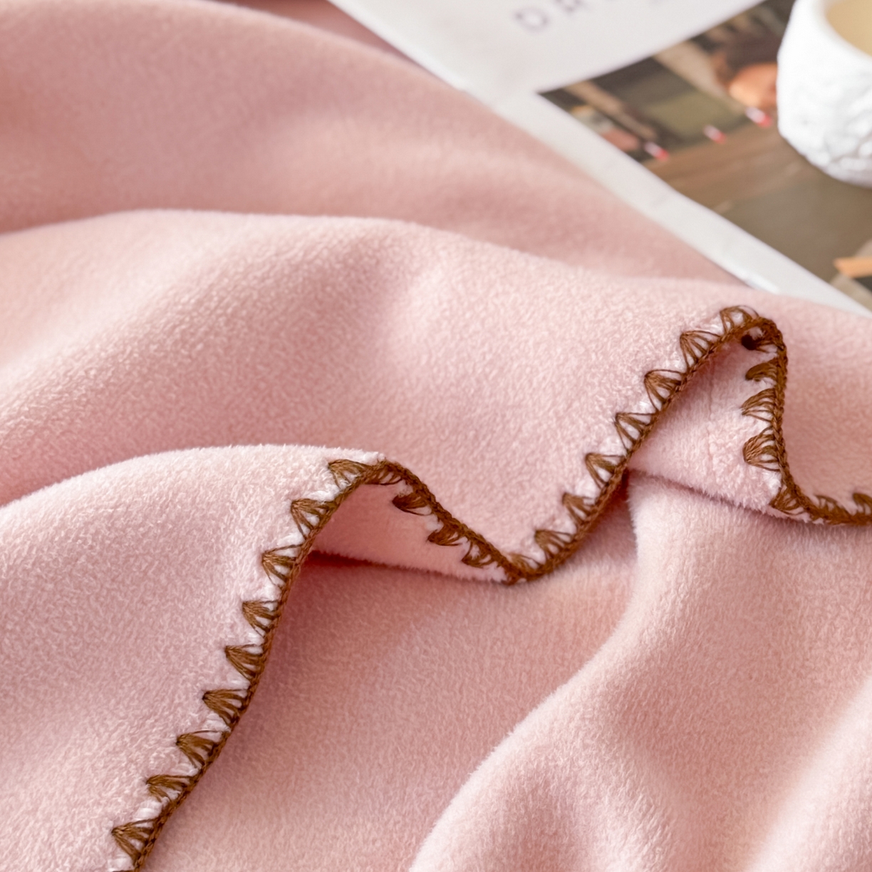 91家纺网 家纺一手货源 找家纺 金喜 2025新款双面仿羊绒多功能毯毛毯盖毯 浅粉