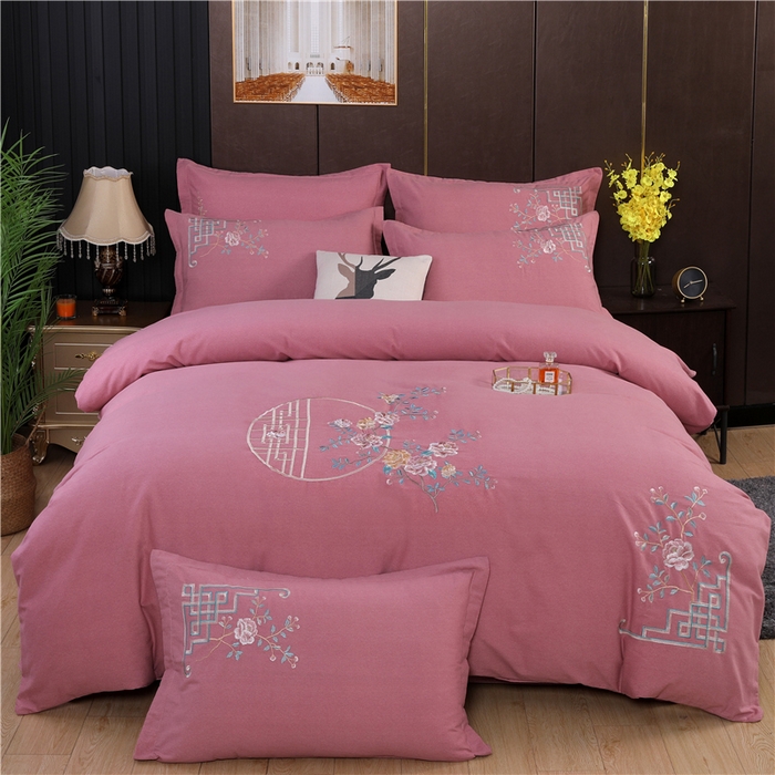 91家纺网 家纺一手货源 找家纺 浩情国际婚庆供货中心 2026新款秋冬60S高端全棉刺绣磨毛系列 花开满庭-粉豆沙