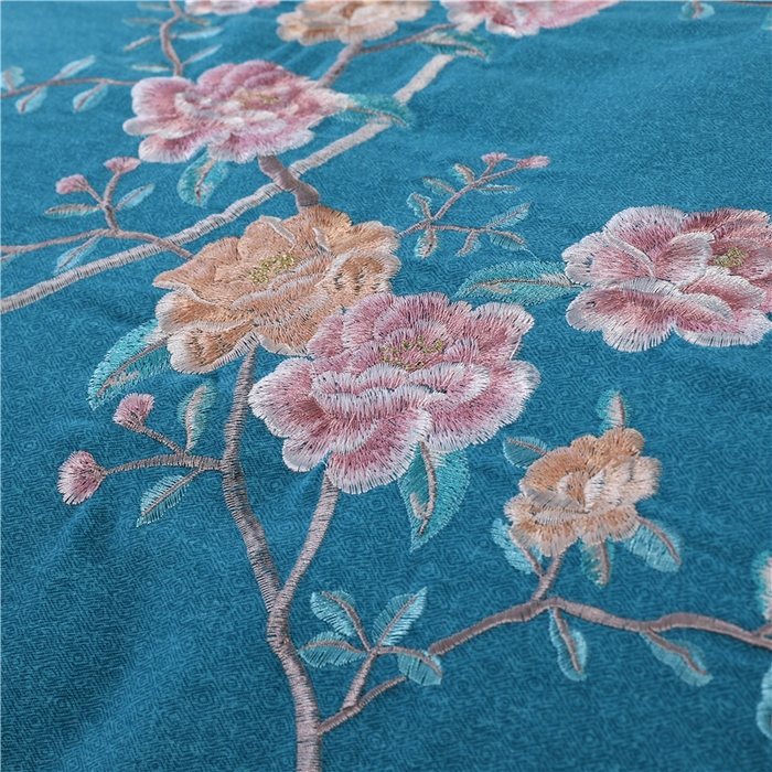 91家纺网 家纺一手货源 找家纺 浩情国际婚庆供货中心 2026新款秋冬60S高端全棉刺绣磨毛系列 花开满庭-贵族蓝