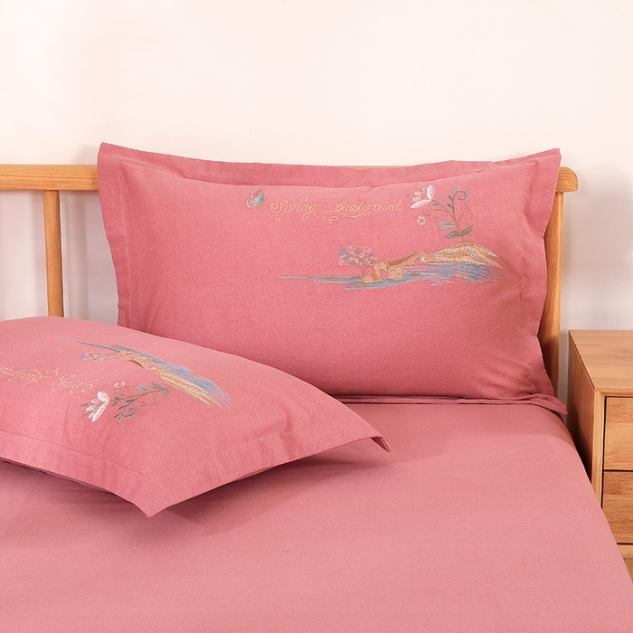 91家纺网 家纺一手货源 找家纺 浩情国际婚庆供货中心 2026新款秋冬60S高端全棉刺绣磨毛系列 翩翩蝶影-粉豆沙