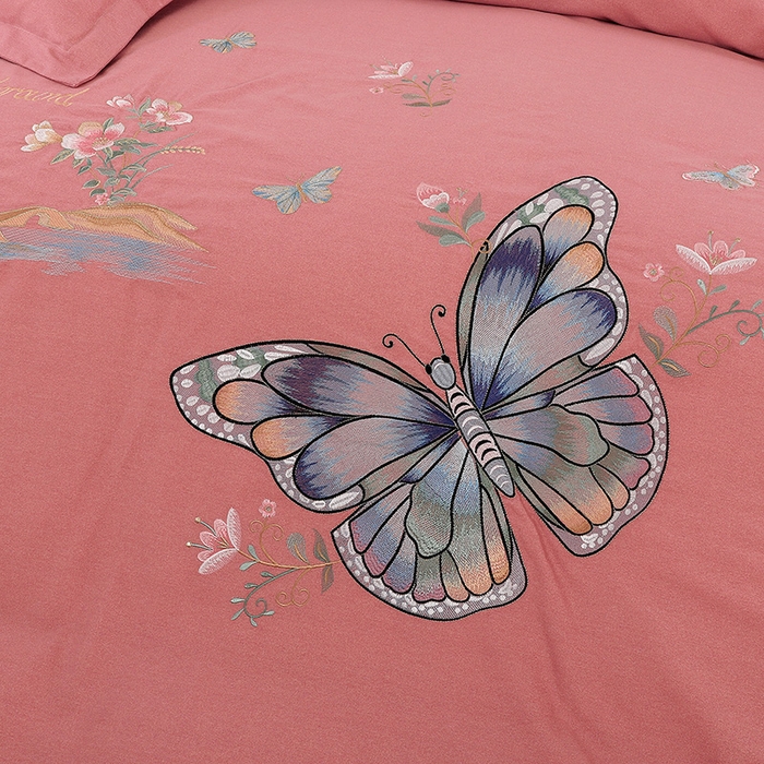 91家纺网 家纺一手货源 找家纺 浩情国际婚庆供货中心 2026新款秋冬60S高端全棉刺绣磨毛系列 翩翩蝶影-粉豆沙