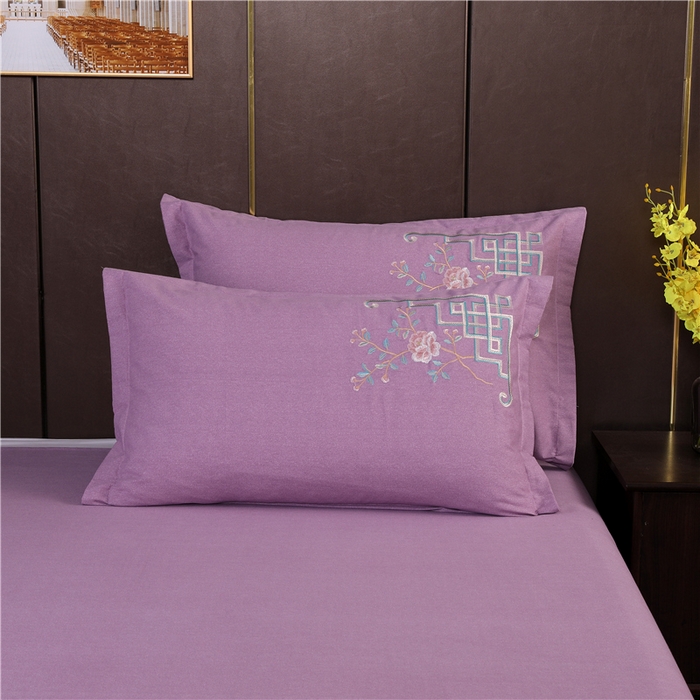 91家纺网 家纺一手货源 找家纺 浩情国际婚庆供货中心 2026新款秋冬60S高端全棉刺绣磨毛系列 花开满庭-紫豆沙