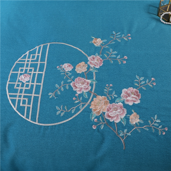 91家纺网 家纺一手货源 找家纺 浩情国际婚庆供货中心 2026新款秋冬60S高端全棉刺绣磨毛系列 花开满庭-贵族蓝