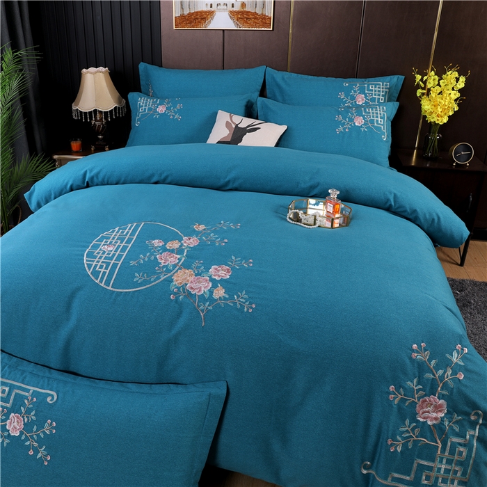 91家纺网 家纺一手货源 找家纺 浩情国际婚庆供货中心 2026新款秋冬60S高端全棉刺绣磨毛系列 花开满庭-贵族蓝