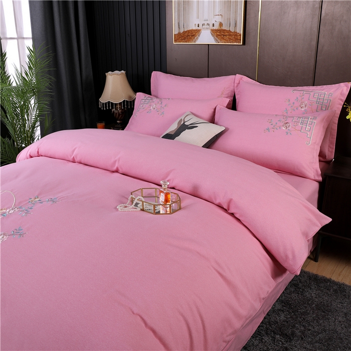 91家纺网 家纺一手货源 找家纺 浩情国际婚庆供货中心 2026新款秋冬60S高端全棉刺绣磨毛系列 花开满庭-樱花粉