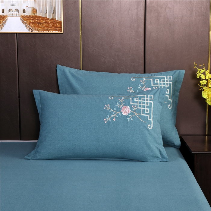 91家纺网 家纺一手货源 找家纺 浩情国际婚庆供货中心 2026新款秋冬60S高端全棉刺绣磨毛系列 花开满庭-蓝灰