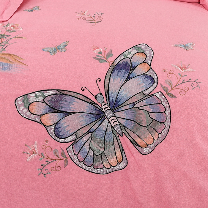 91家纺网 家纺一手货源 找家纺 浩情国际婚庆供货中心 2026新款秋冬60S高端全棉刺绣磨毛系列 翩翩蝶影-公主粉