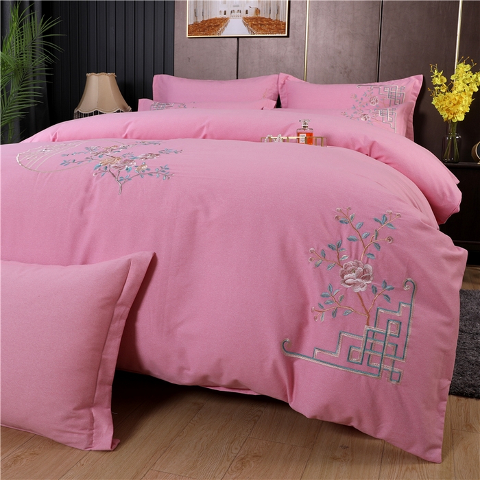 91家纺网 家纺一手货源 找家纺 浩情国际婚庆供货中心 2026新款秋冬60S高端全棉刺绣磨毛系列 花开满庭-樱花粉