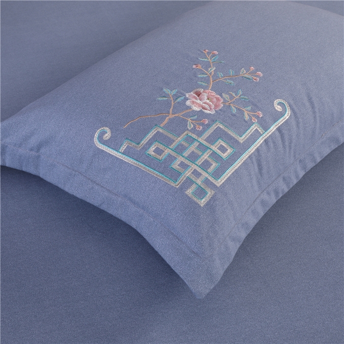 91家纺网 家纺一手货源 找家纺 浩情国际婚庆供货中心 2026新款秋冬60S高端全棉刺绣磨毛系列 花开满庭-银灰