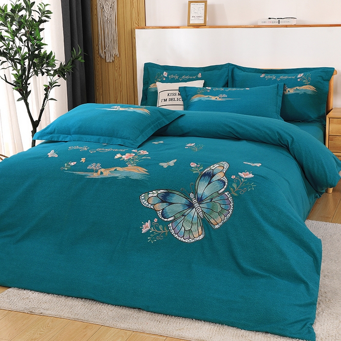 91家纺网 家纺一手货源 找家纺 浩情国际婚庆供货中心 2026新款秋冬60S高端全棉刺绣磨毛系列 翩翩蝶影-宝石蓝