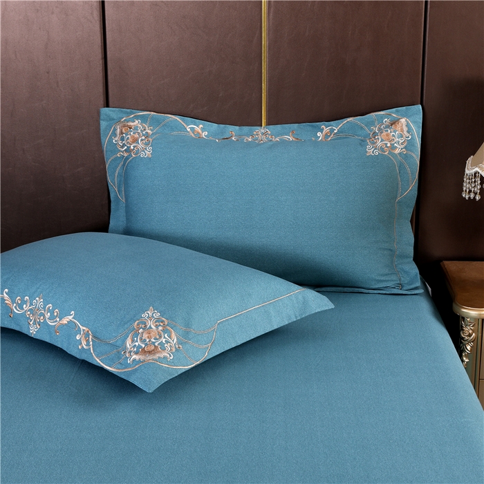 91家纺网 家纺一手货源 找家纺 浩情国际婚庆供货中心 2026新款秋冬60S高端全棉刺绣磨毛系列 斯威特-蓝灰