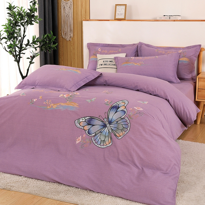 91家纺网 家纺一手货源 找家纺 浩情国际婚庆供货中心 2026新款秋冬60S高端全棉刺绣磨毛系列 翩翩蝶影-浪漫紫