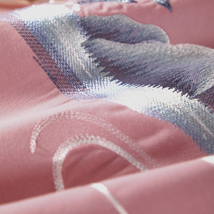 91家纺网 家纺一手货源 找家纺 浩情国际婚庆供货中心 2026新品- 秋冬高支密全棉长绒棉磨毛高端刺绣系列四件套 山水情-豆沙